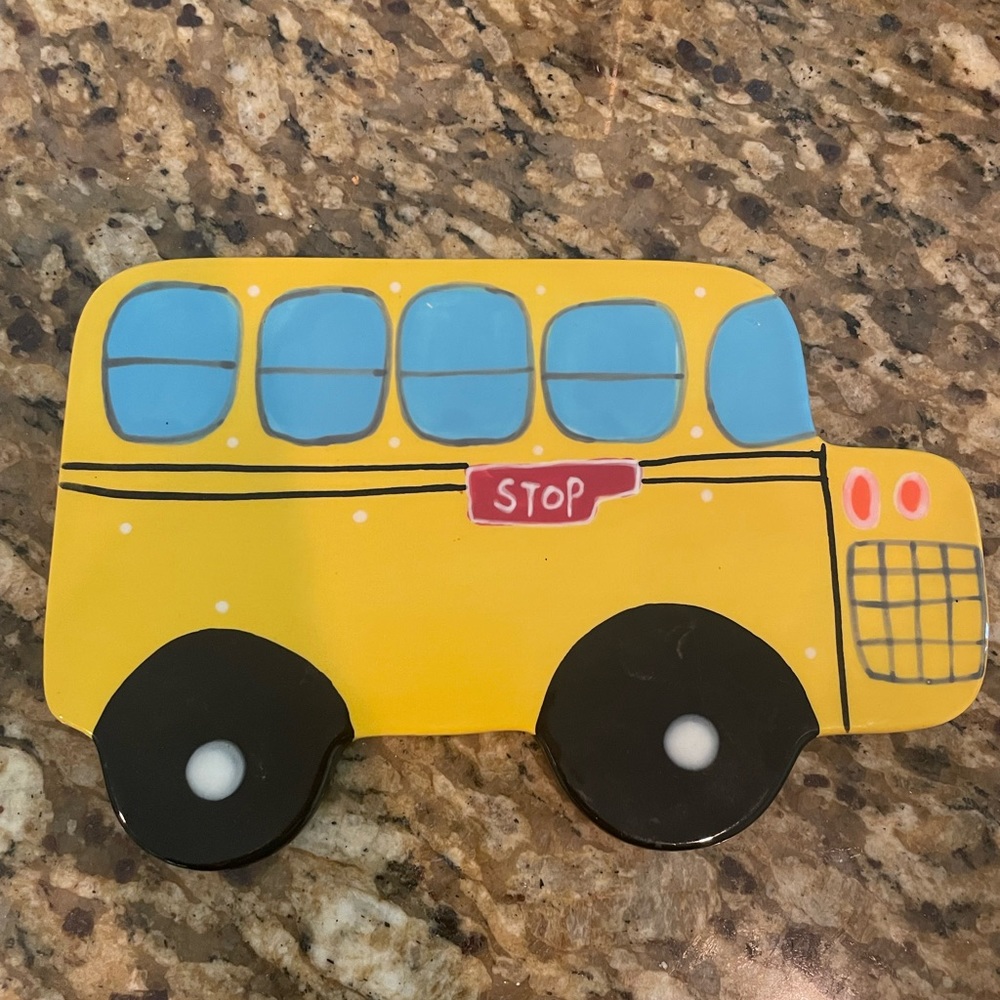 Coton colors older large bus attachment. Has some imperfections.